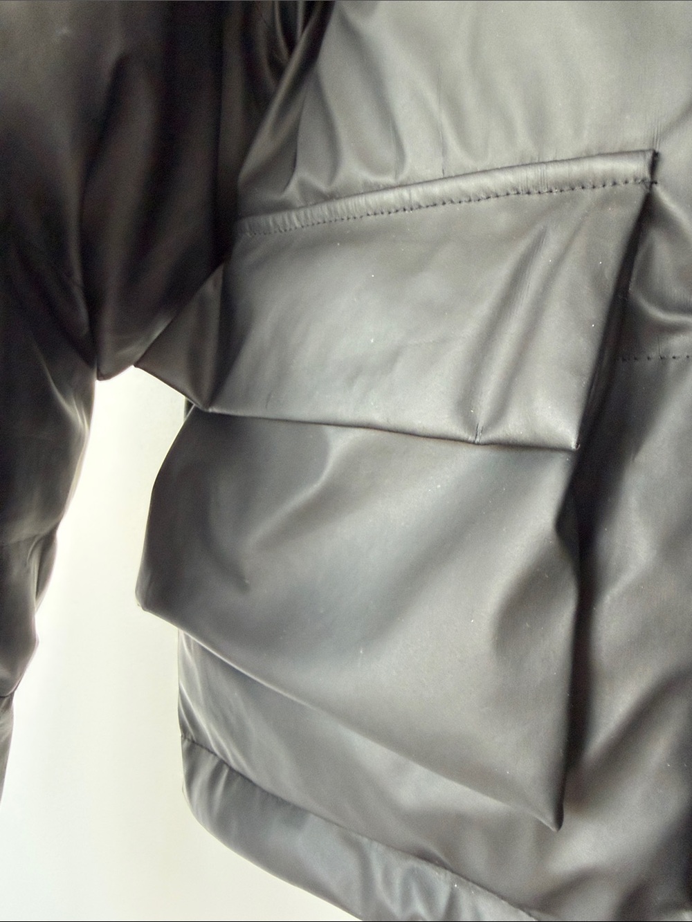 Maniere De Voir Black Cropped Puffer Jacket with Removable Hood S (UK 8) - Picture 3 of 11